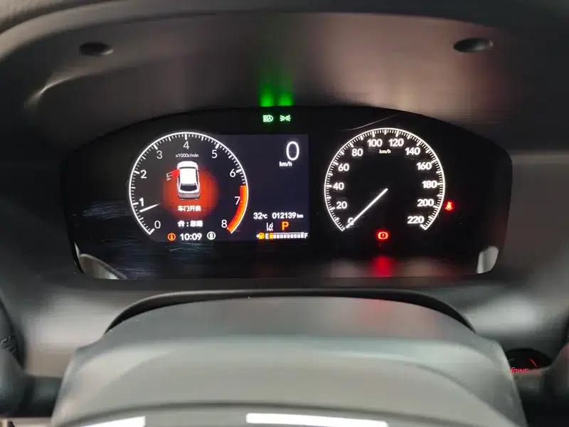 Honda HR-V 2023 240TURBO CVT Sporty Edition — миниатюра 15