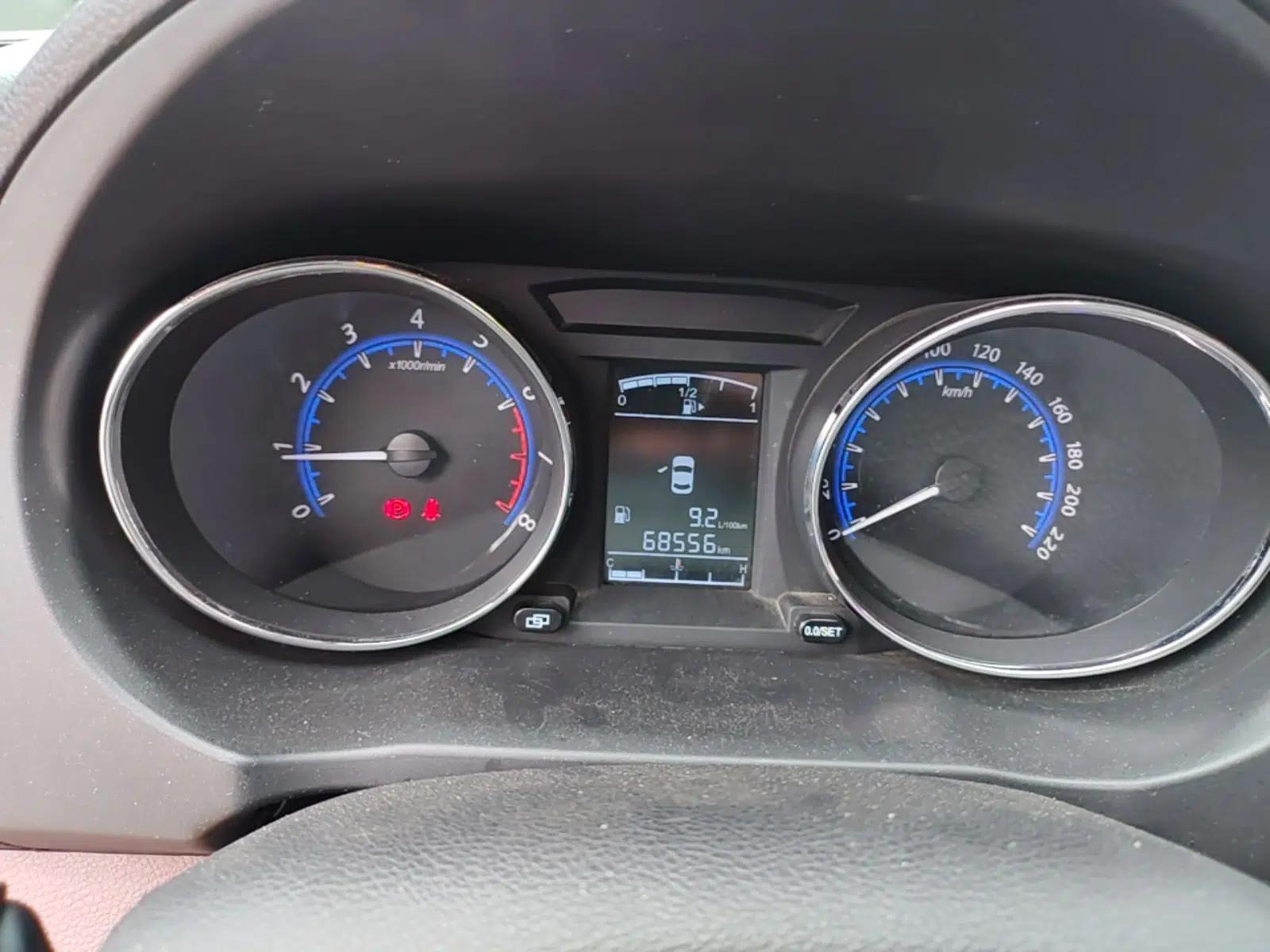 FORTHING SX6 2016 1.6L Manual Luxury Model — миниатюра 14