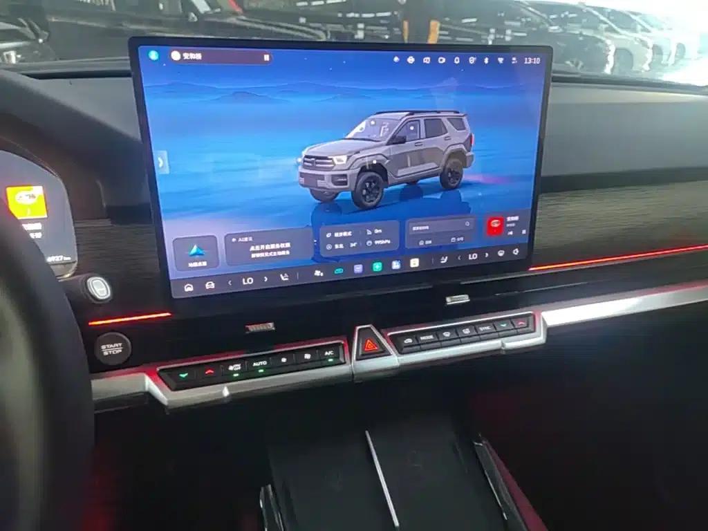 Tank 400 New Energy 2026 Hi4-T Smart Edition — миниатюра 13