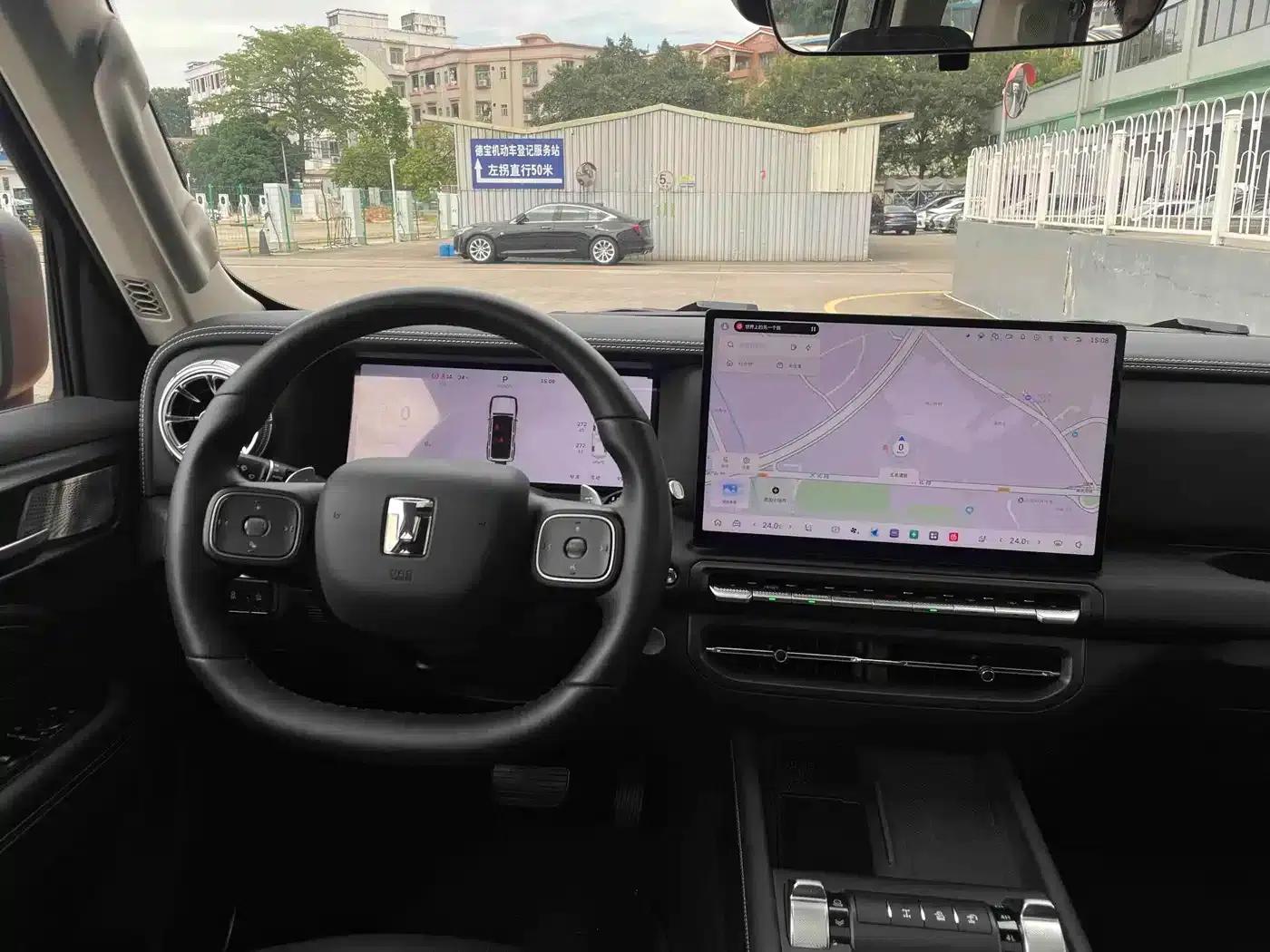 Tank 300 New Energy 2025 Hi4-T 37.1kWh — миниатюра 8