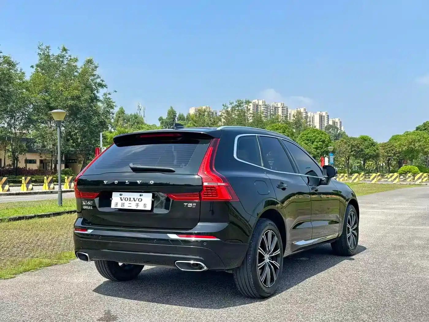2021 Volvo XC60 T5 AWD Inscription Luxury Edition — миниатюра 14