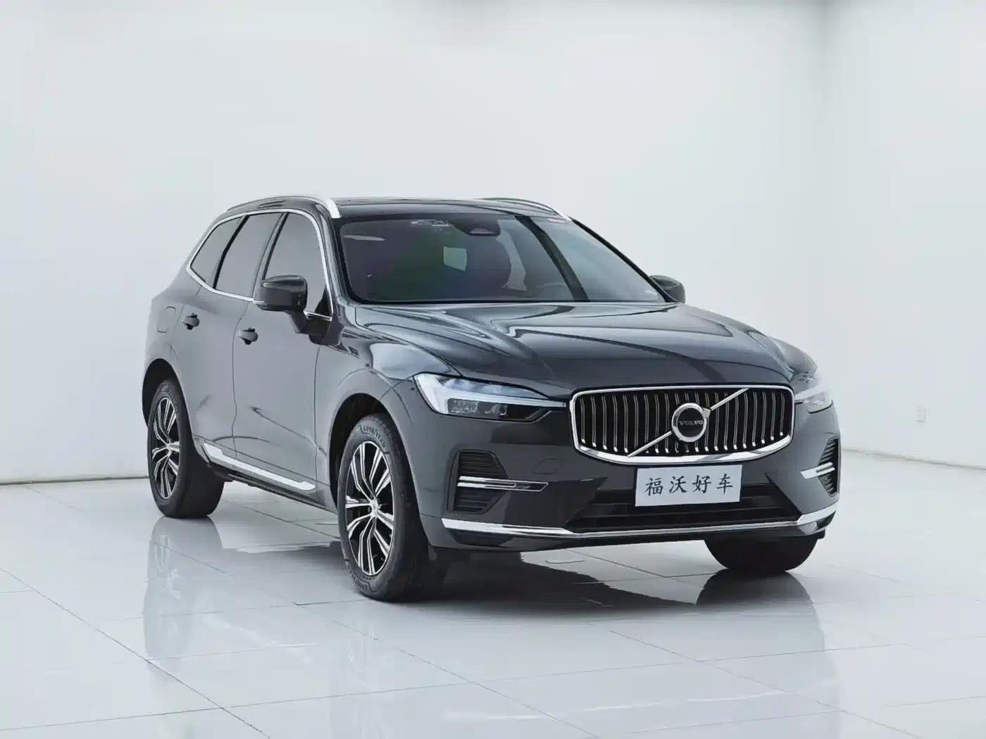 2022 Volvo XC60 B5 AWD Inscription Luxury Edition — миниатюра 3