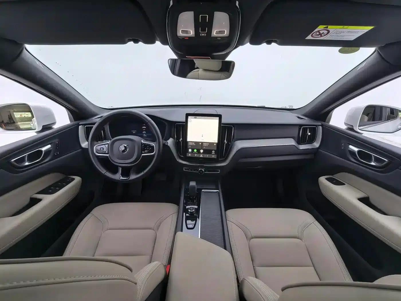 2026 Volvo XC60 B5 AWD Inscription Luxury Edition — миниатюра 11