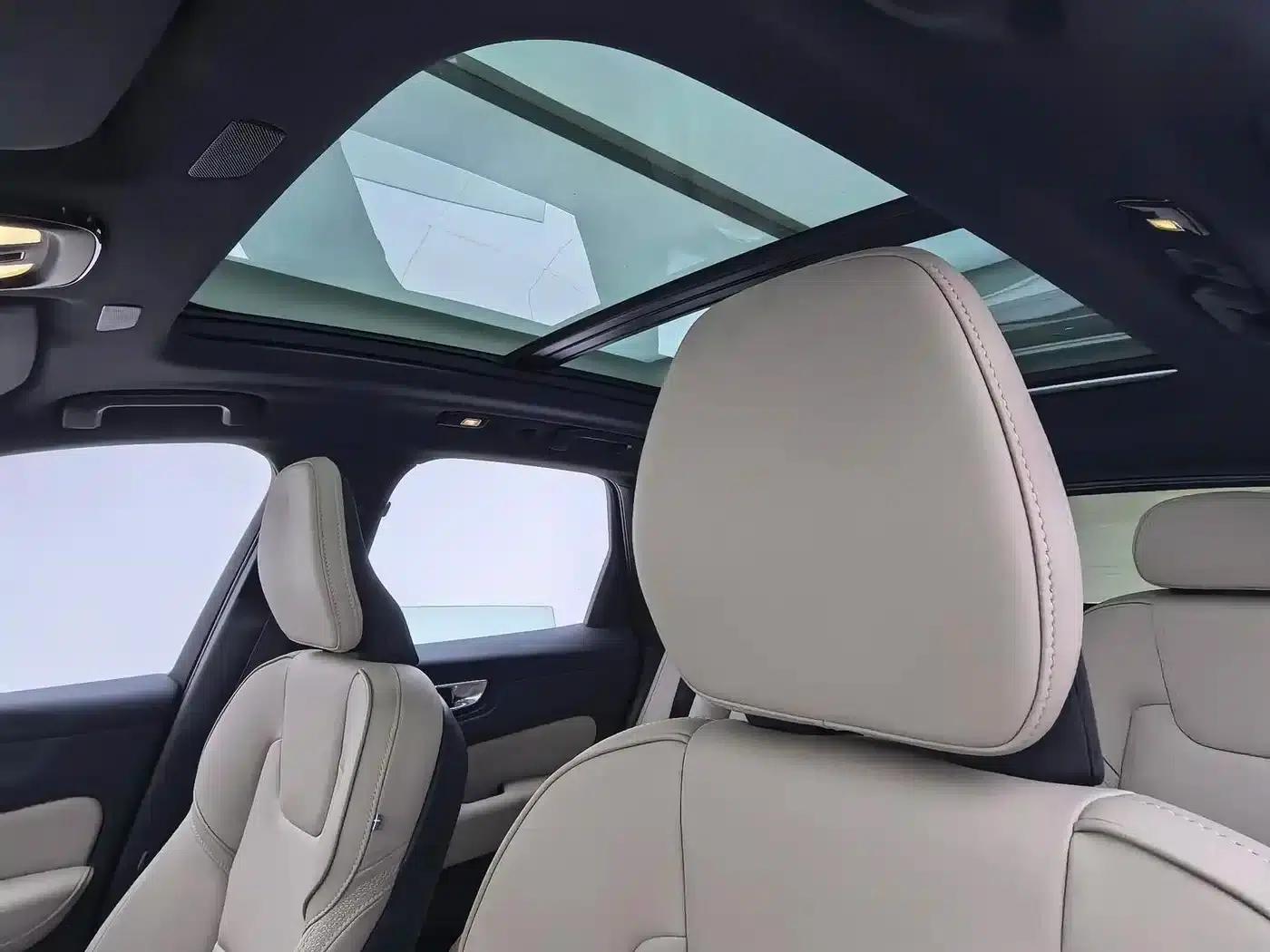 2026 Volvo XC60 B5 AWD Inscription Luxury Edition — миниатюра 19