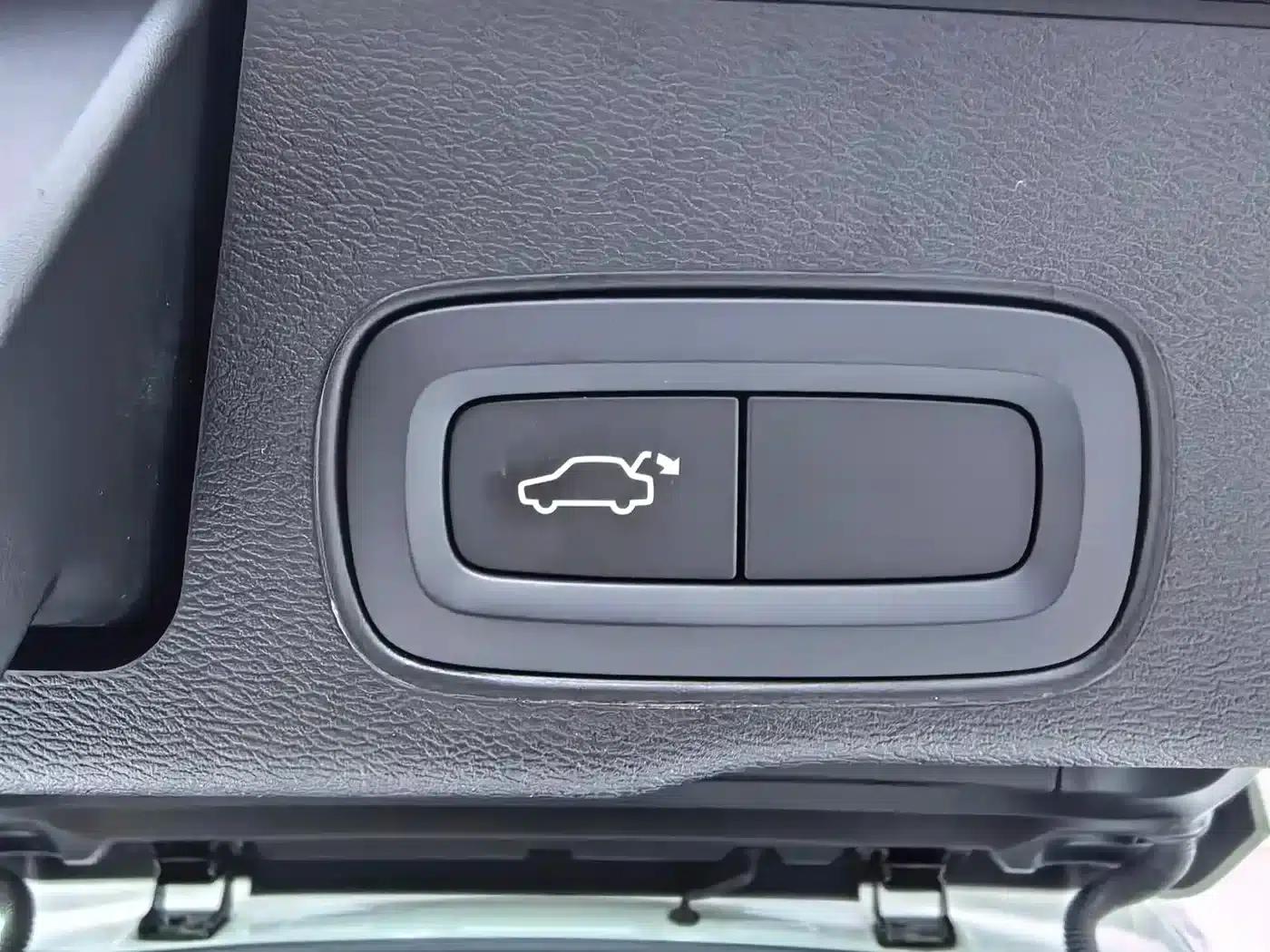 2026 Volvo XC60 B5 AWD Inscription Luxury Edition — миниатюра 26