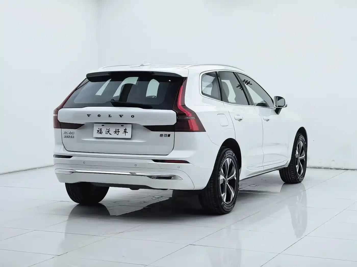 2026 Volvo XC60 B5 AWD Inscription Luxury Edition — миниатюра 30