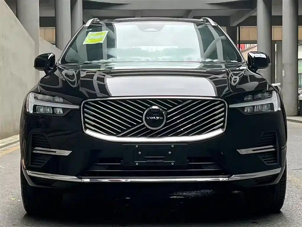 2026 Volvo XC60 B5 AWD Inscription Luxury Edition — миниатюра 2