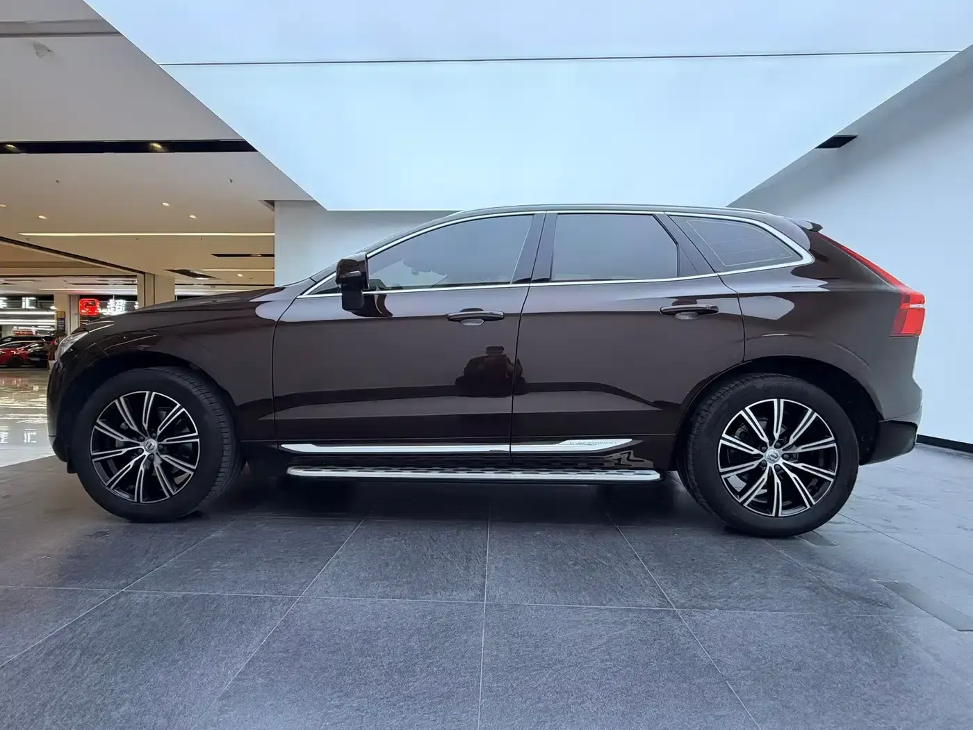 2020 Volvo XC60 T5 AWD Inscription Luxury Edition — миниатюра 4