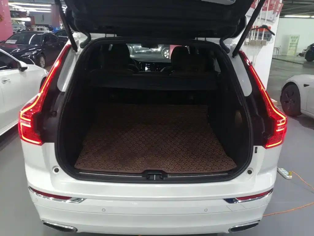 2021 Volvo XC60 T5 AWD Inscription Luxury Edition — миниатюра 15