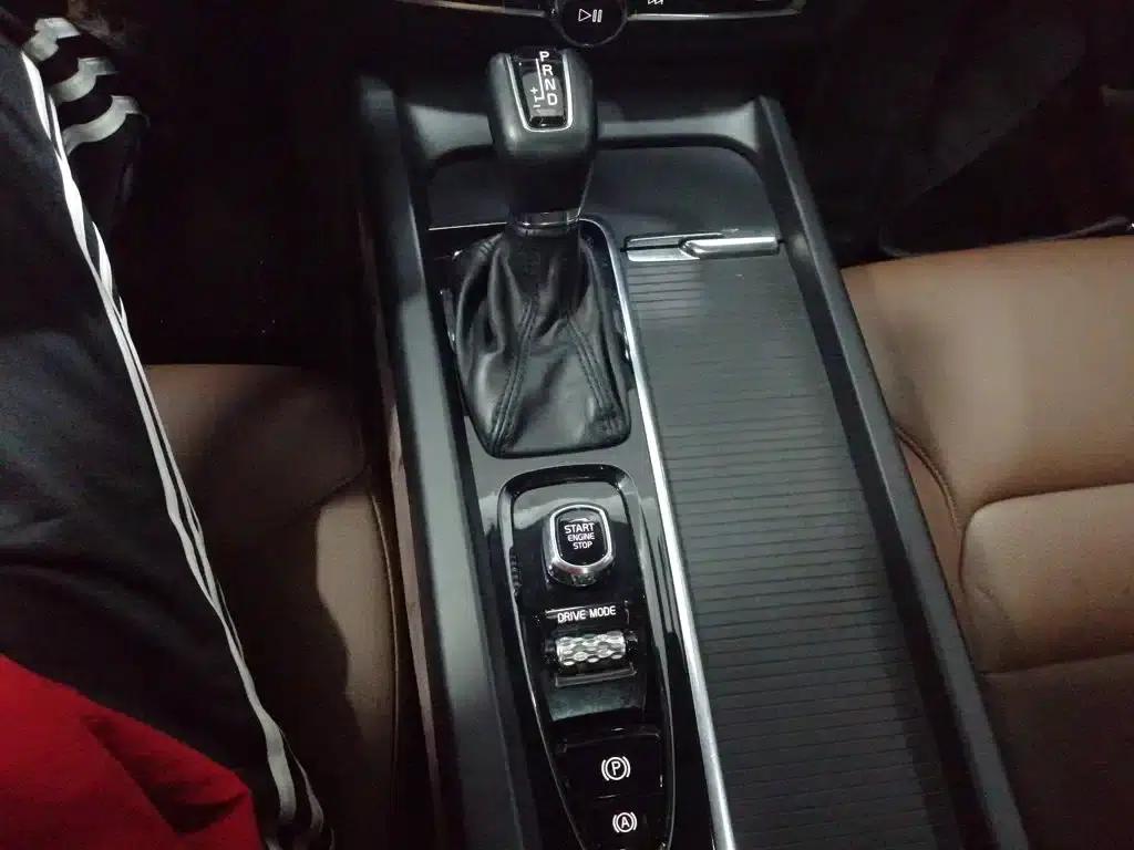 2021 Volvo XC60 T5 AWD Inscription Luxury Edition — миниатюра 10