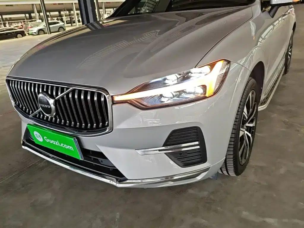 2024 Volvo XC60 B5 AWD Inscription Luxury Edition — миниатюра 24