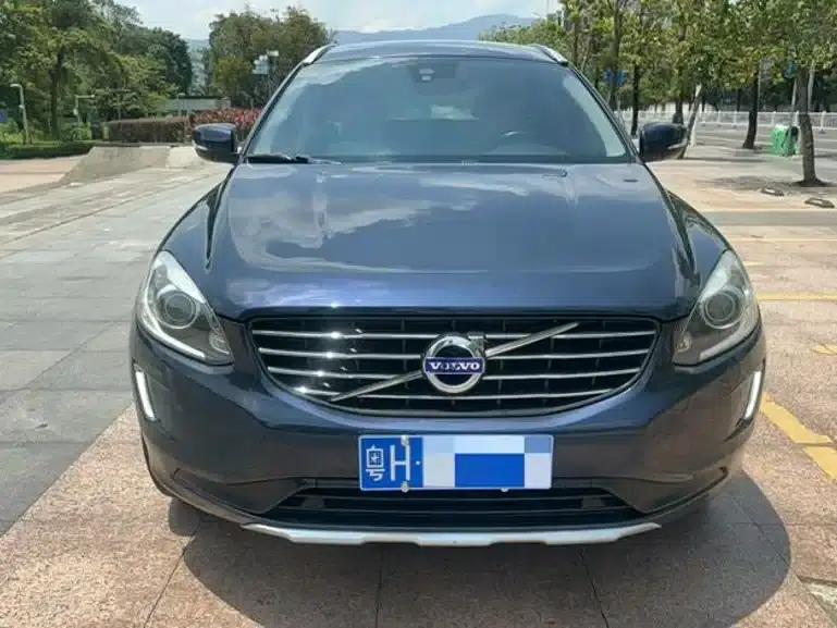 2014 Volvo XC60 Imported T5 Smart Edition — миниатюра 1