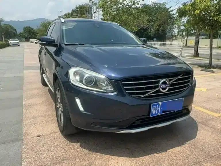 2014 Volvo XC60 Imported T5 Smart Edition — миниатюра 3