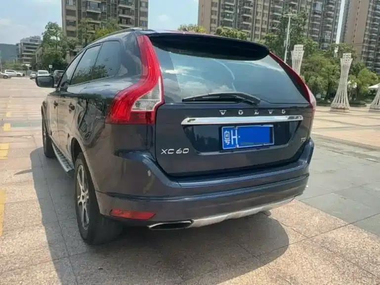 2014 Volvo XC60 Imported T5 Smart Edition — миниатюра 5