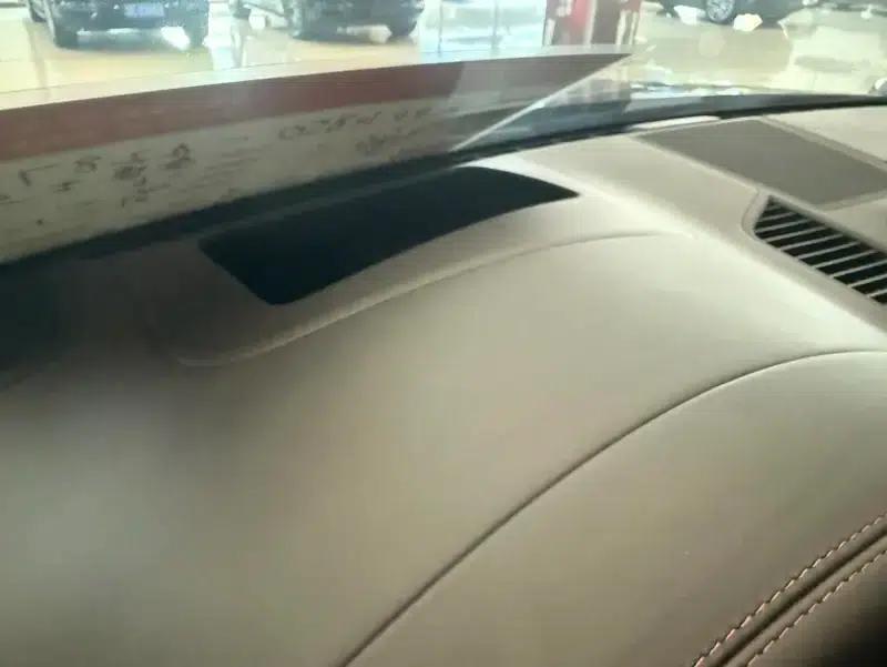 2023 Cayenne 3.0T Platinum Edition — миниатюра 7
