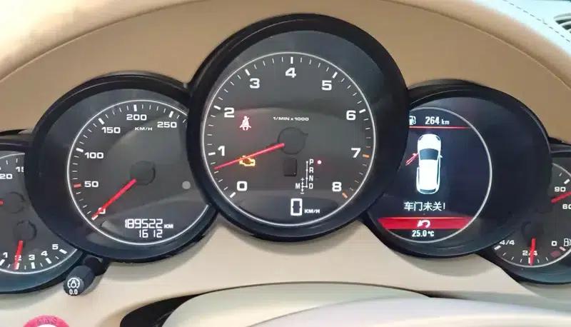 Cayenne 2011 Cayenne 3.0T — миниатюра 8