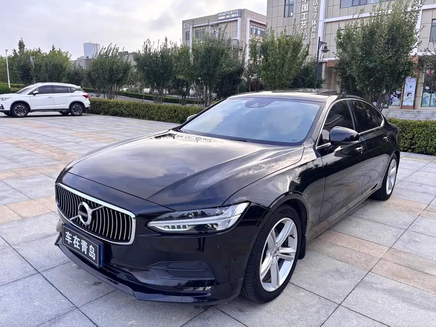 2018 Volvo S90 T4 Smart Edition — миниатюра 2