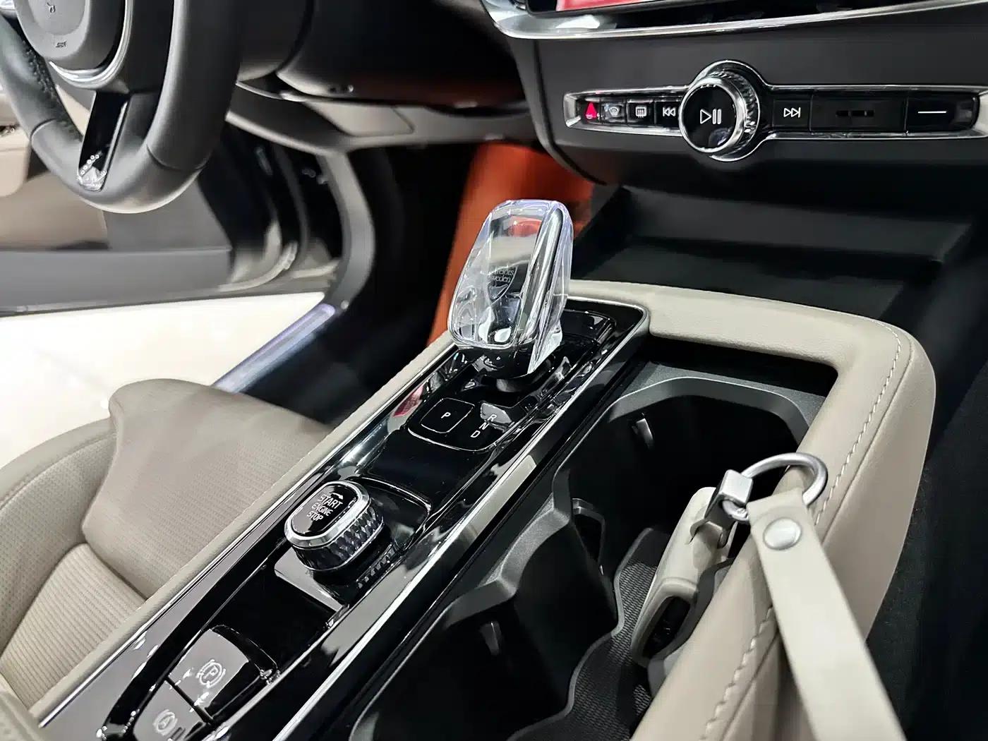 2026 Volvo S90 B5 Smart Luxury Edition — миниатюра 17