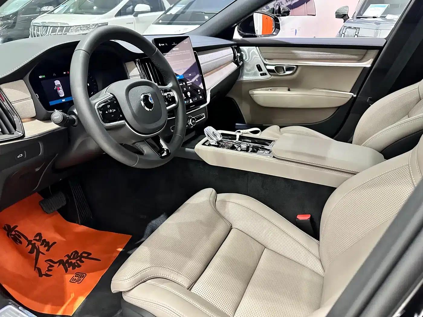 2026 Volvo S90 B5 Smart Luxury Edition — миниатюра 7