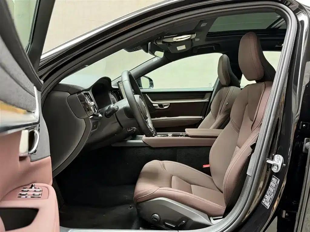2026 Volvo S90 B5 Smart Luxury Edition — миниатюра 9