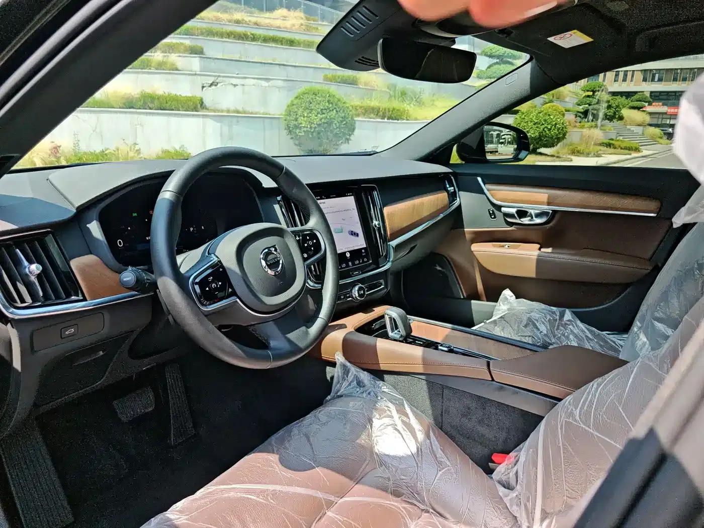 2025 Volvo S90 B5 Smart Luxury Edition — миниатюра 7