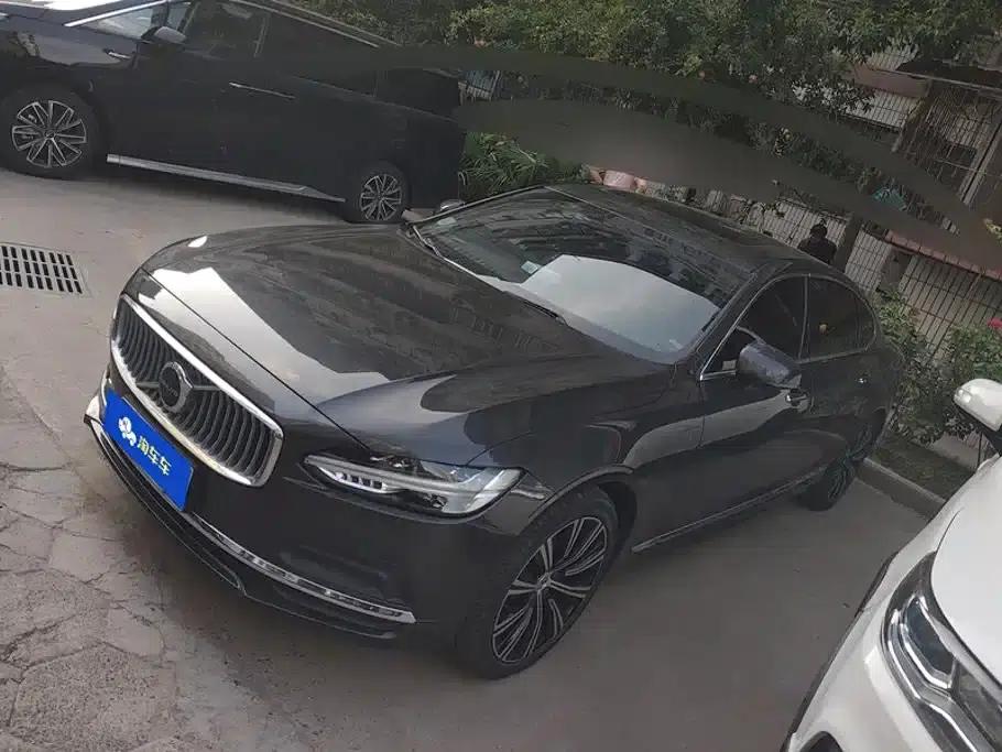 2022 Volvo S90 B5 Smart Luxury Edition — миниатюра 1