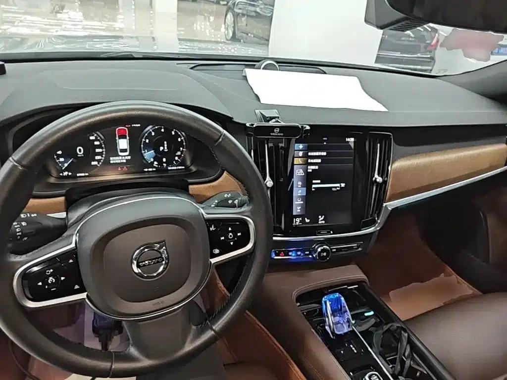 2021 Volvo S90 B5 Smart Luxury Edition — миниатюра 10