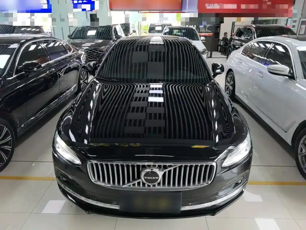 2021 Volvo S90 B5 Smart Luxury Edition — миниатюра 3