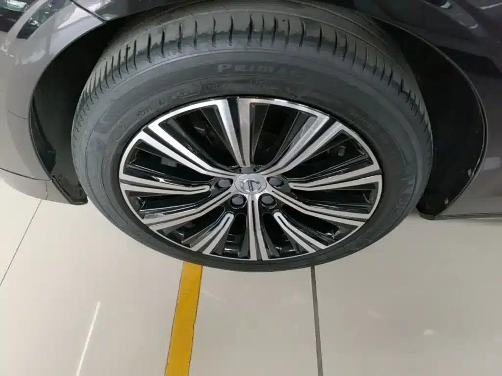 2021 Volvo S90 B5 Smart Luxury Edition — миниатюра 23