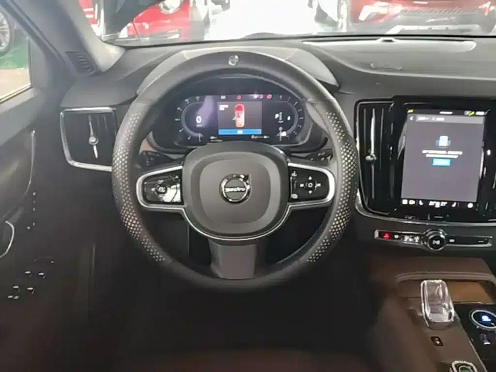 2025 Volvo S90 B5 Smart Luxury Edition — миниатюра 11