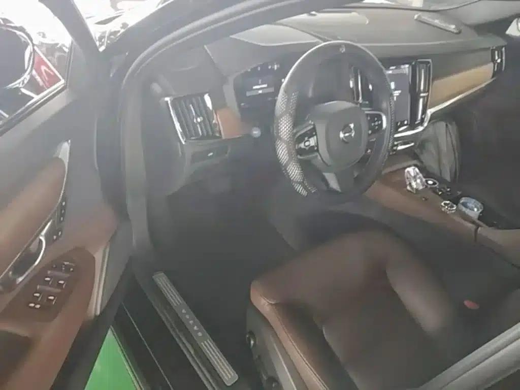 2025 Volvo S90 B5 Smart Luxury Edition — миниатюра 16