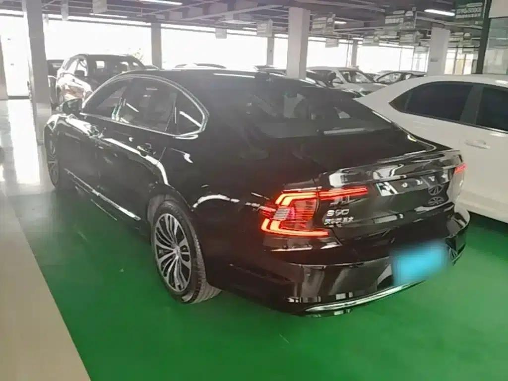 2025 Volvo S90 B5 Smart Luxury Edition — миниатюра 5