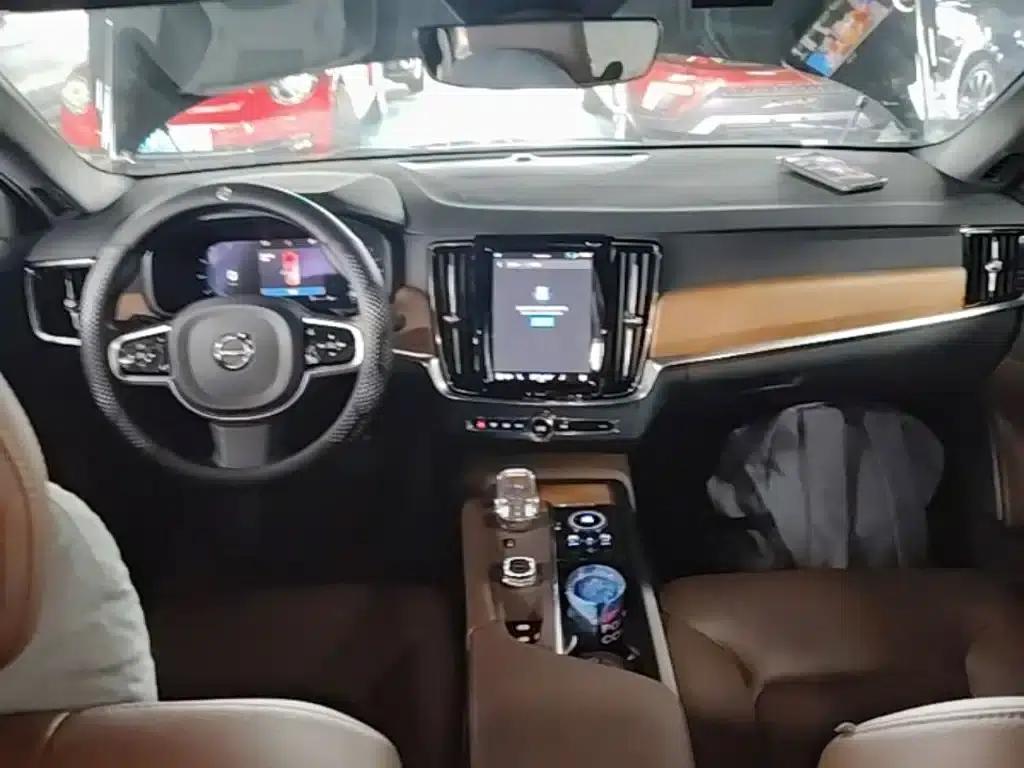 2025 Volvo S90 B5 Smart Luxury Edition — миниатюра 10