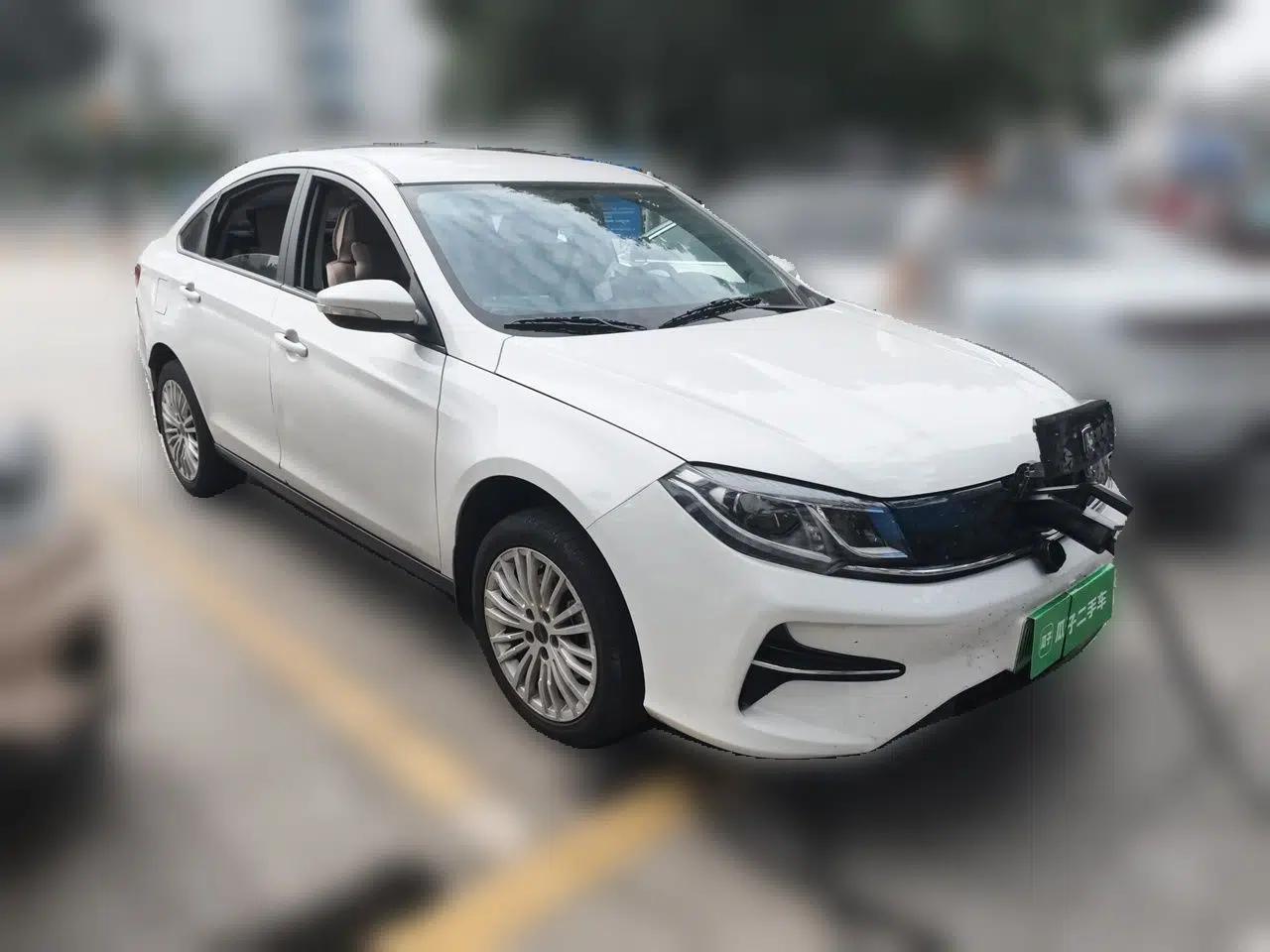 FORTHING S60 EV 2024 Elite Model — миниатюра 3