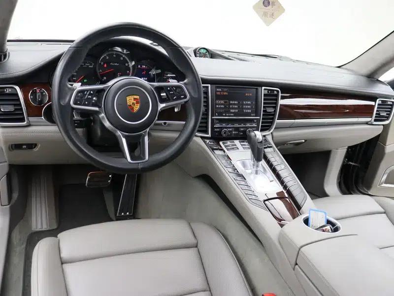 Panamera 2010 Panamera Turbo 4.8T — миниатюра 25