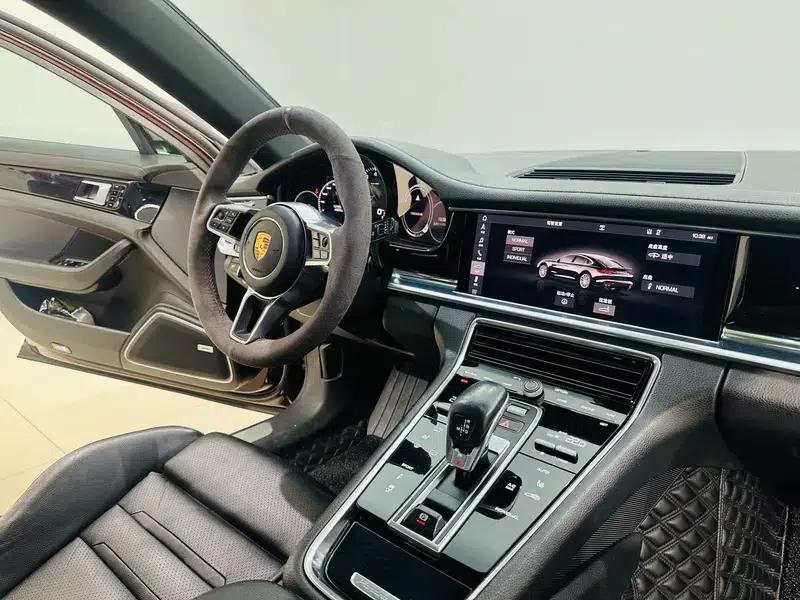 2017 Panamera Executive Long Wheelbase 3.0T — миниатюра 10
