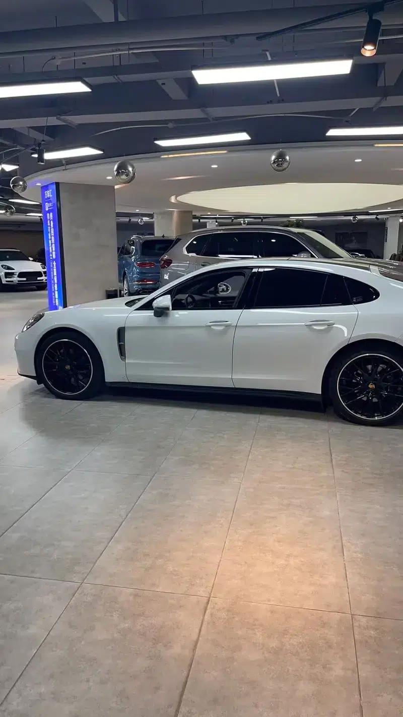 2023 Panamera 2.9T Platinum Edition — миниатюра 4