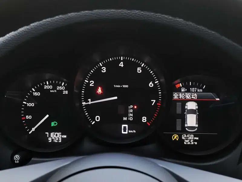 2022 Macan 2.0T — миниатюра 19