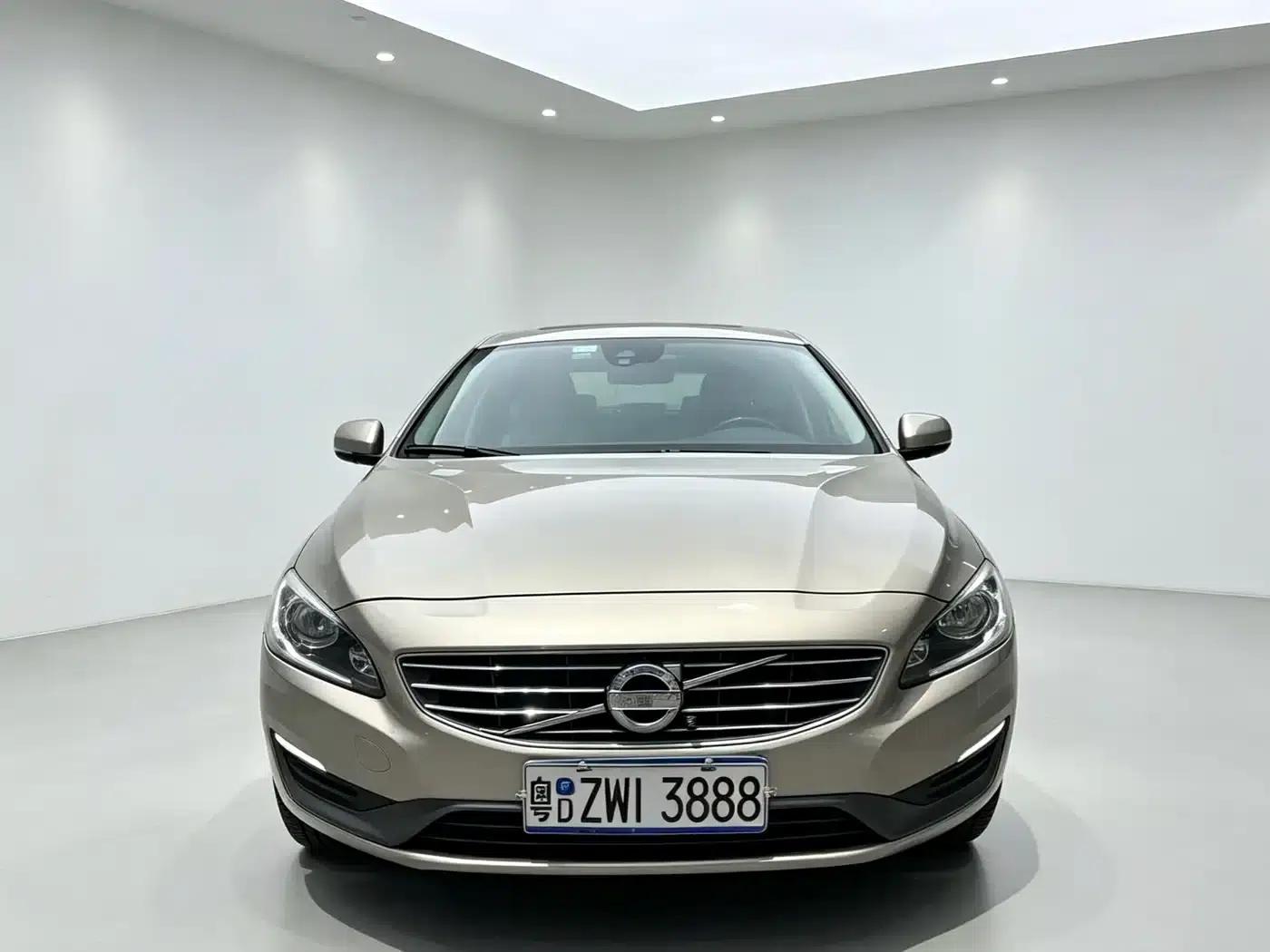 2016 Volvo S60L T3 Smart Edition — миниатюра 3