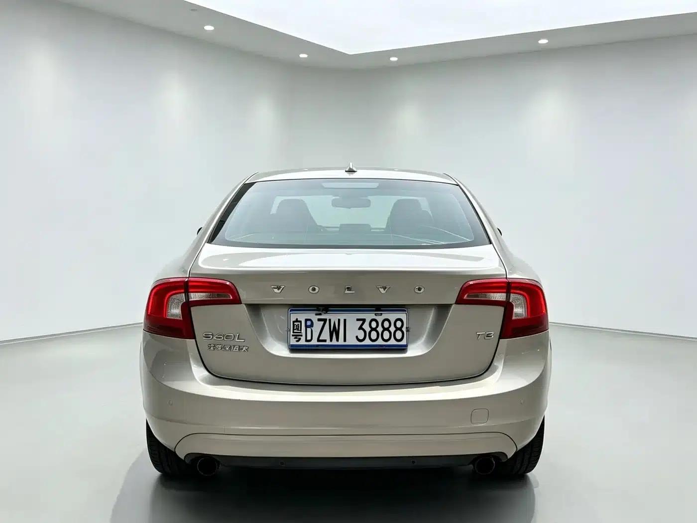 2016 Volvo S60L T3 Smart Edition — миниатюра 9