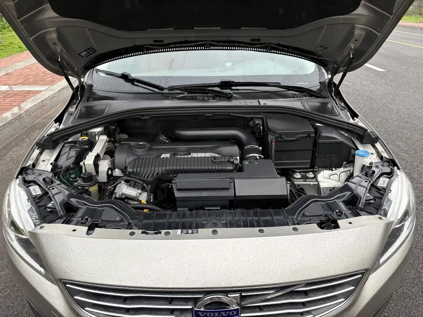 2015 Volvo S60 S60L 2.0T Smart Edition — миниатюра 11
