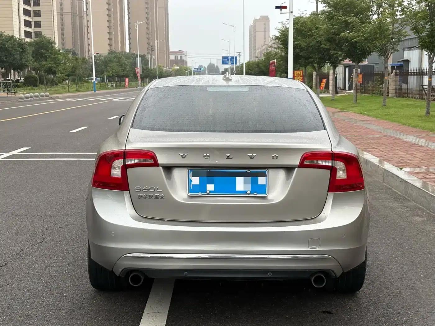 2015 Volvo S60 S60L 2.0T Smart Edition — миниатюра 3