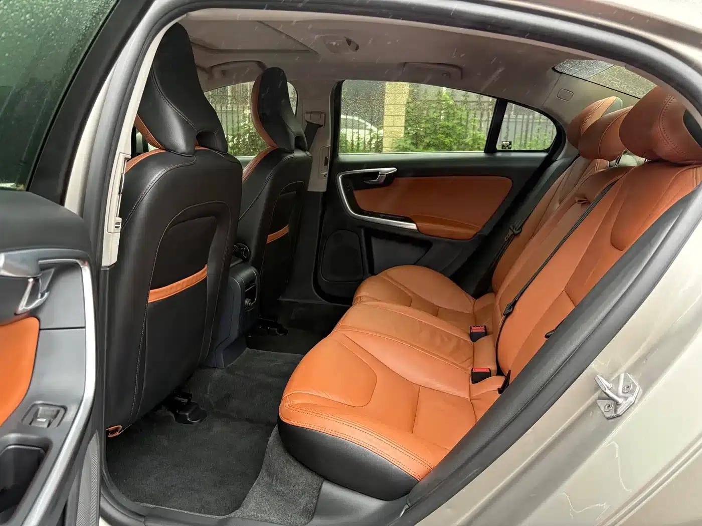 2015 Volvo S60 S60L 2.0T Smart Edition — миниатюра 8