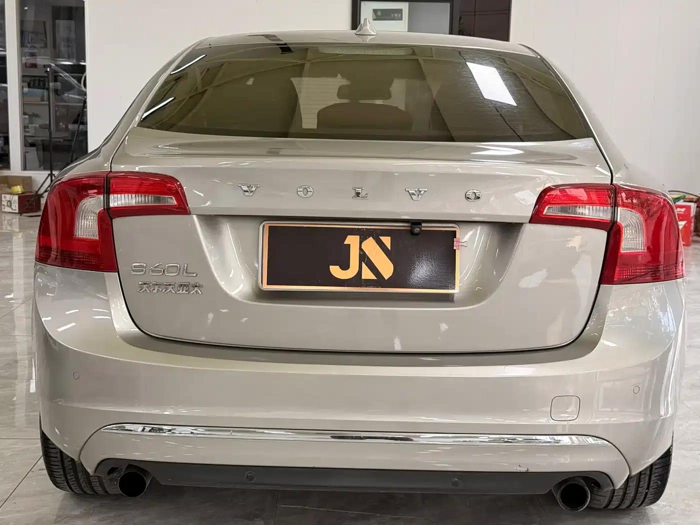 2014 Volvo S60 S60L 2.0T Smart Edition — миниатюра 7