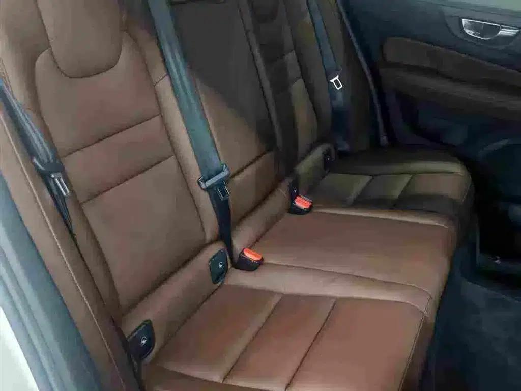 2022 Volvo S60 B4 Smart Luxury Edition — миниатюра 6
