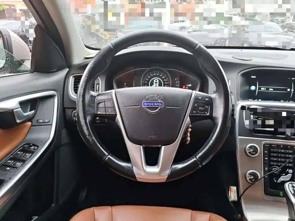 2015 Volvo S60 S60L 2.0T Smart Edition — миниатюра 7