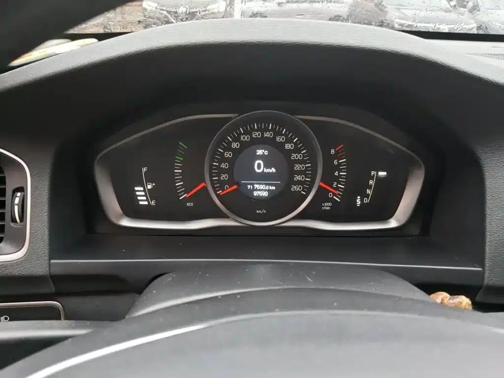 2015 Volvo S60 S60L 2.0T Smart Edition — миниатюра 8