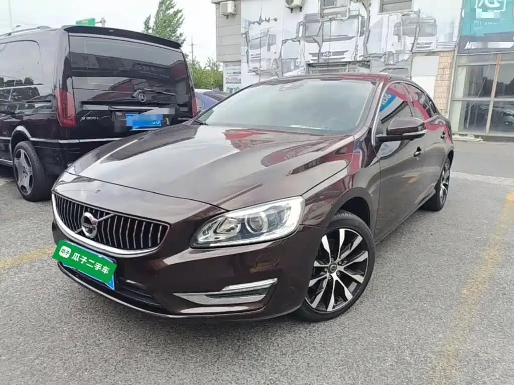 2019 Volvo S60 S60L T3 Smart Edition — миниатюра 1