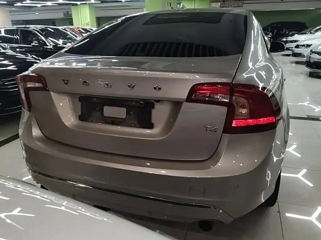 2018 Volvo S60 S60L T4 Smart Entry Edition — миниатюра 6