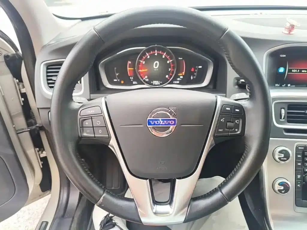 2017 Volvo S60L T4 Smart Edition — миниатюра 11